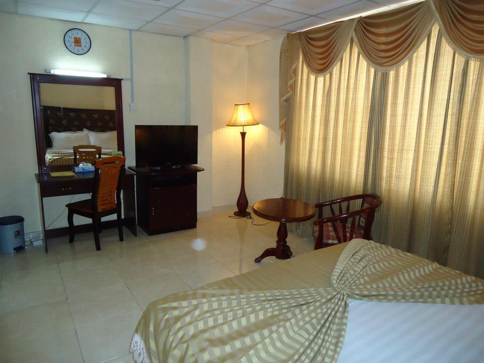 Pearl City Hotel Colombo Exterior photo